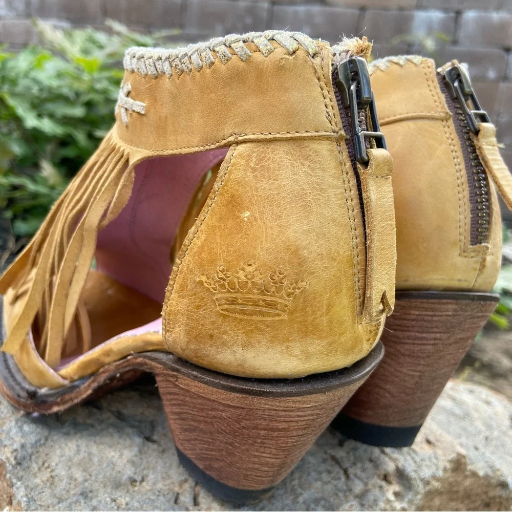 Junk Gypsy by Lane ⭐️NWOT Fringe Leather Archer Sandal/Boots - Picture 8 of 16